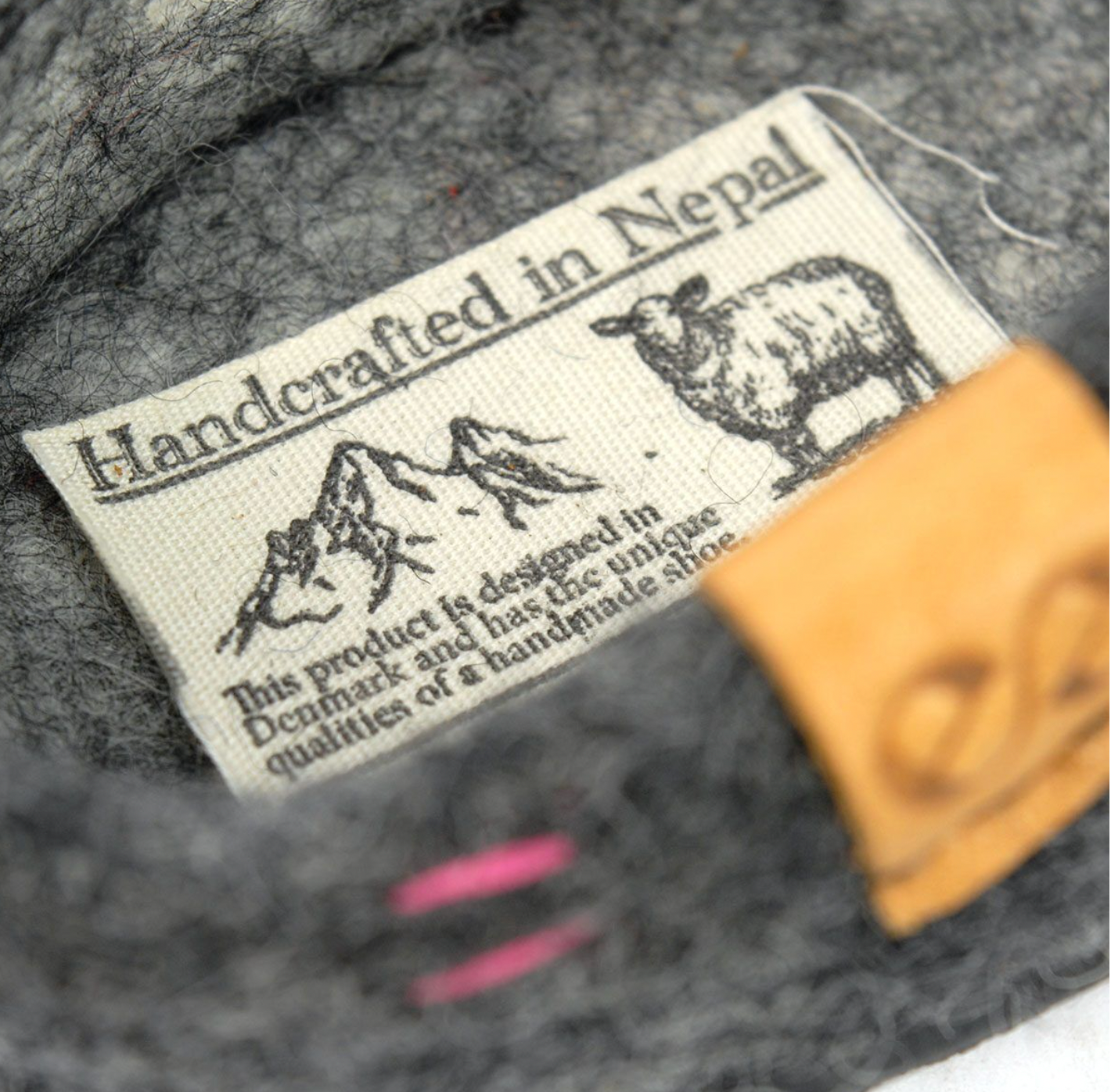 Kathmandu Men's slipper